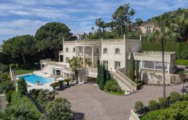 Maison de campagne – Vallauris, Côte d'Azur, France. 14,800,000 €
