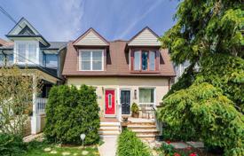 3 pièces maison mitoyenne à East York, Canada. C$947,000