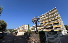 2 pièces appartement à Golf Juan, France. 315,000 €