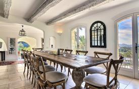 5 pièces villa en Provence-Alpes-Côte d'Azur, France. 9,600 € par semaine