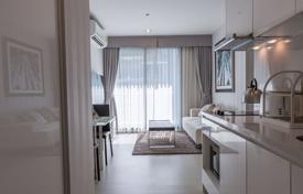 1 pièces appartement en copropriété à Khlong Toei, Thaïlande. $227,000