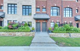 Maison mitoyenne – Etobicoke, Toronto, Ontario,  Canada. 1,190,000 €