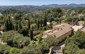 7 pièces villa à Mougins, France. 2,700,000 €