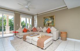 Appartement – Fisher Island Drive, Miami Beach, Floride,  Etats-Unis. 973,000 €