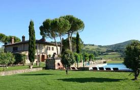 14 pièces villa 503 m² en Sienne, Italie. 1,600,000 €
