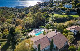 8 pièces maison de campagne à Cannes, France. 6,950,000 €