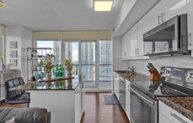 2 pièces appartement à Lake Shore Boulevard West, Canada. C$1,194,000