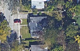 Maison en ville – North Miami, Floride, Etats-Unis. $400,000