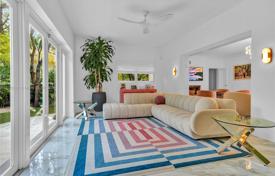 5 pièces maison en ville 429 m² à Miami Beach, Etats-Unis. $4,495,000