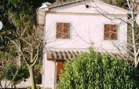 Villa – Pietrasanta, Toscane, Italie. 1,000,000 €