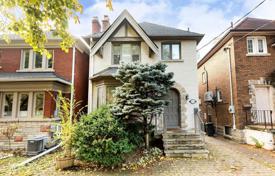 4 pièces maison en ville à Old Toronto, Canada. C$2,183,000