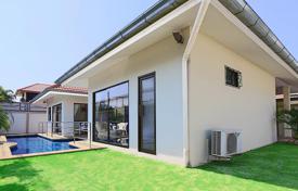 Maison en ville – Na Kluea, Bang Lamung, Chonburi,  Thaïlande. $149,000