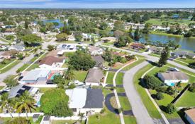 Maison en ville – Boca Raton, Floride, Etats-Unis. $650,000