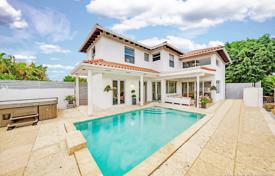 Villa – Miami Beach, Floride, Etats-Unis. $1,350,000