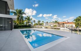 Villa – North Miami Beach, Floride, Etats-Unis. 4,456,000 €
