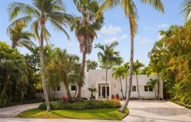 Maison de campagne – Key Biscayne, Floride, Etats-Unis. $2,149,000