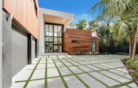 Villa – Miami, Floride, Etats-Unis. $4,795,000