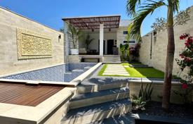 Villa – Jimbaran, Bali, Indonésie. 260,000 €