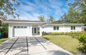 7 pièces villa 362 m² en Miami, Etats-Unis. 1,519,000 €