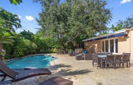 Villa – Coral Gables, Floride, Etats-Unis. $1,545,000