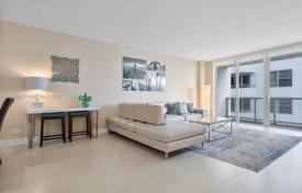 3 pièces appartement en copropriété 119 m² à Miami Beach, Etats-Unis. $930,000