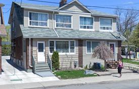 Maison mitoyenne – Lake Shore Boulevard West, Etobicoke, Toronto,  Ontario,   Canada. C$1,076,000