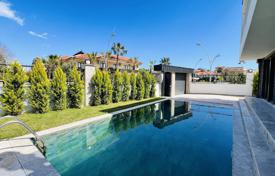 Villa Individuelle de 4 Chambres à Kemer Antalya. $1,140,000