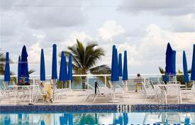 Copropriété – Hallandale Beach, Floride, Etats-Unis. $340,000
