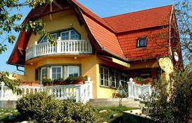 5 pièces maison de campagne 250 m² à Balatonföldvár, Hongrie. 314,000 €