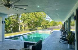 Maison en ville – West End, Miami, Floride,  Etats-Unis. $1,750,000