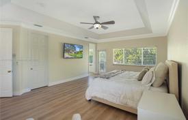 Maison en ville – Pembroke Pines, Broward, Floride,  Etats-Unis. $999,000