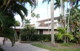 6 pièces maison de campagne 436 m² à Fort Lauderdale, Etats-Unis. $1,896,000