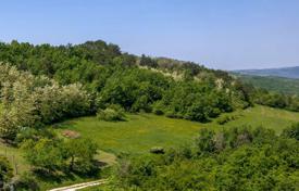 Terrain à Motovun, Croatie. 250,000 €