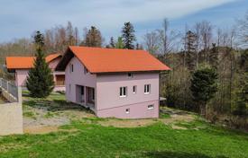 5 pièces maison en ville 200 m² en Primorje-Gorski Kotar County, Croatie. 200,000 €