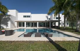 Villa – Miami, Floride, Etats-Unis. 3,027,000 €