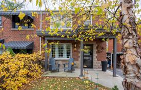 Maison mitoyenne – Scarborough, Toronto, Ontario,  Canada. C$1,156,000