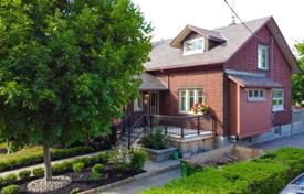 3 pièces maison en ville en York, Canada. C$1,302,000