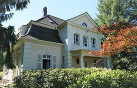 Villa – Baden-Baden, Bade-Wurtemberg, Allemagne. 1,950,000 €