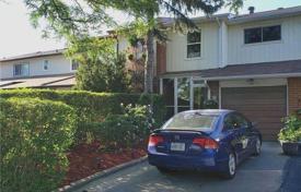Maison mitoyenne – Scarborough, Toronto, Ontario,  Canada. C$931,000