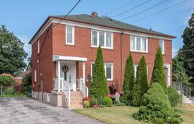 Maison mitoyenne – Etobicoke, Toronto, Ontario,  Canada. C$1,172,000