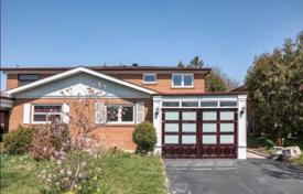 4 pièces maison mitoyenne à North York, Canada. C$1,298,000