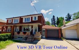 5 pièces maison mitoyenne à East York, Canada. C$1,097,000