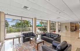 Copropriété – Sunny Isles Beach, Floride, Etats-Unis. $289,000
