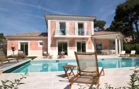 Villa – Cap d'Antibes, Antibes, Côte d'Azur,  France. 9,900 € par semaine