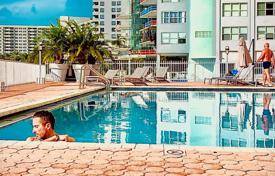 Copropriété – West Avenue, Miami Beach, Floride,  Etats-Unis. $449,000