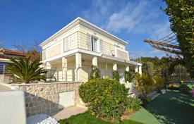 5 pièces villa 140 m² à Antibes, France. 4,500 € par semaine