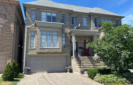 4 pièces maison mitoyenne à North York, Canada. C$2,228,000