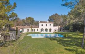 Villa – Mougins, Côte d'Azur, France. 4,600,000 €