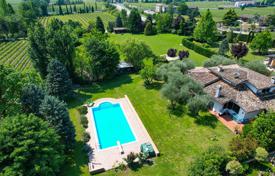 Villa – Sirmione, Lombardie, Italie. 1,400,000 €