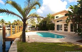 Villa – Golden Beach, Floride, Etats-Unis. $3,699,000